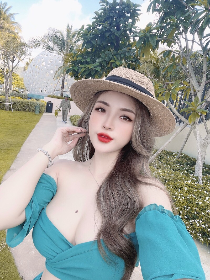 Hot Girl Thanh Huyen Dinh 4 1