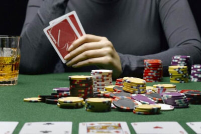 Hướng dẫn chơi poker win79 chi tiết nhất