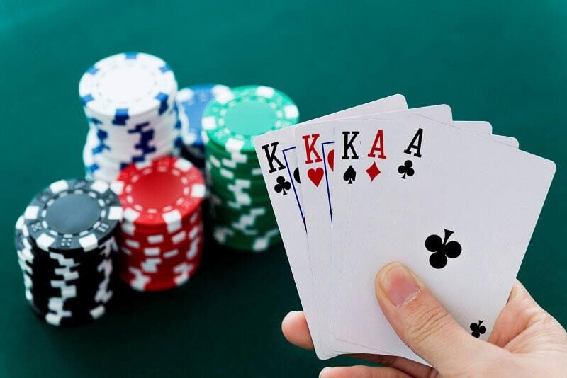 Trò chơi poker win79 là gì?